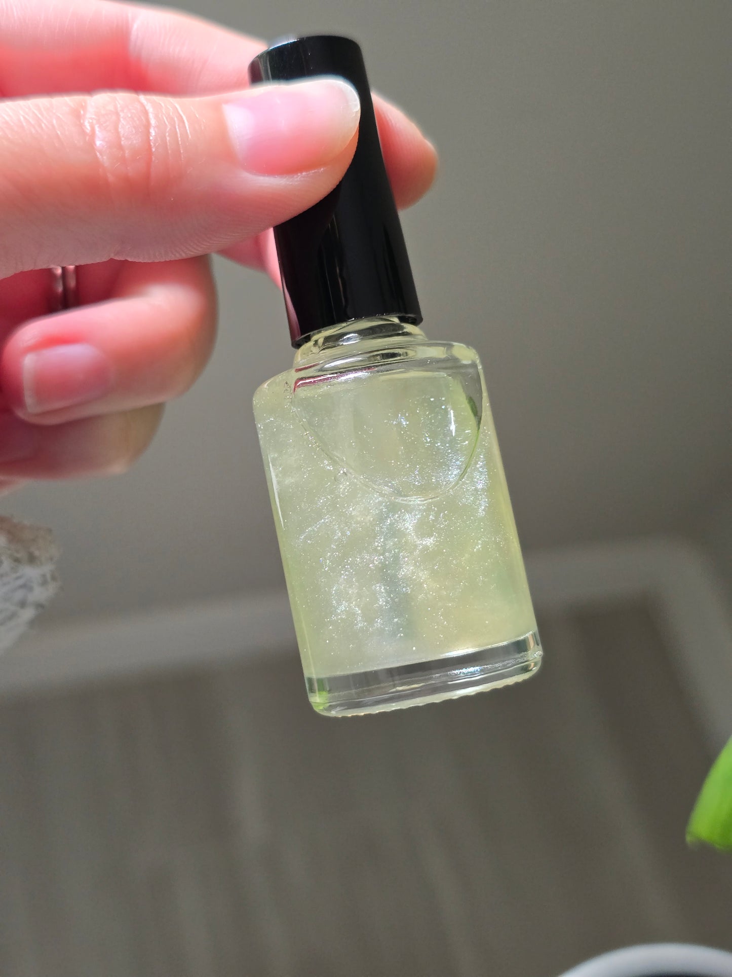 Almond Cookie Cuticle Oil Bottle
